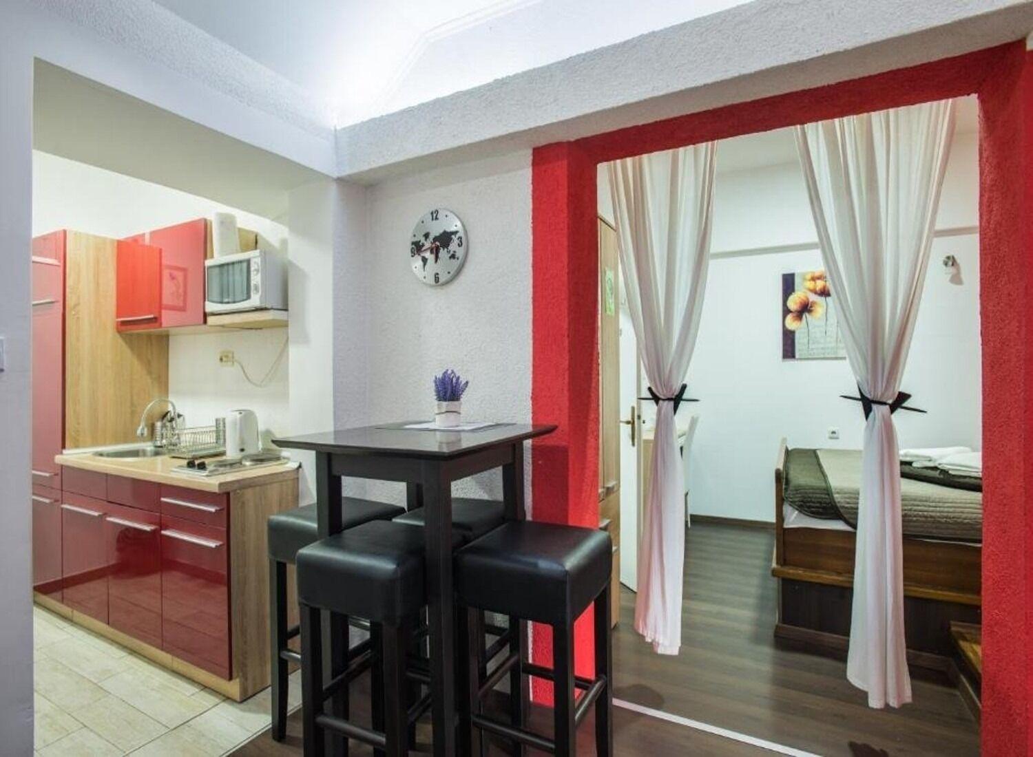 Apartments San - With Pool; Rakovica Exterior foto